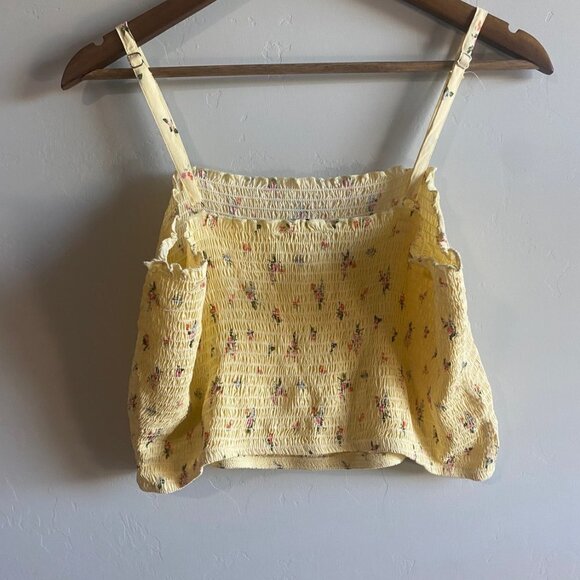 Forever 21 - Smocked Crop Top like Kendal Jenners - Picture 3 of 9